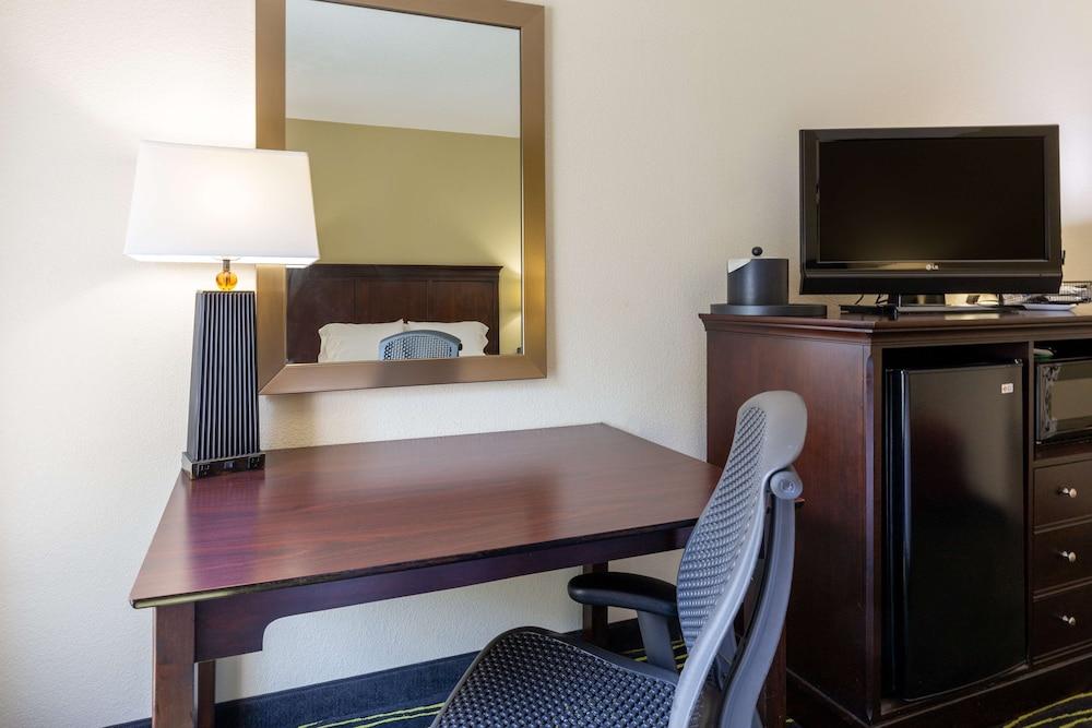 Hampton Inn Columbia I-26/Harbison Blvd Kültér fotó